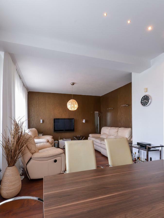 Super Premium Two Bedroom Suite on Vitosha Boulevard Sófia Exterior foto